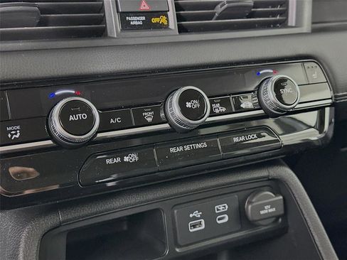 New 2025 Honda Pilot EX-L image 16