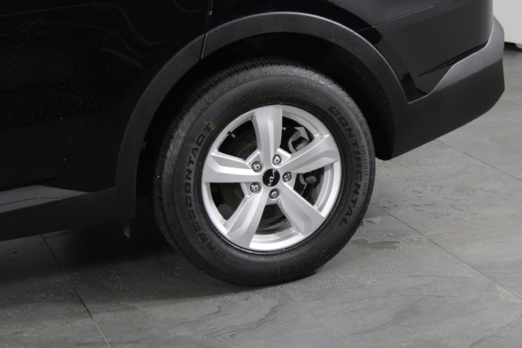 Used 2022 Kia Sorento LX FWD image 15