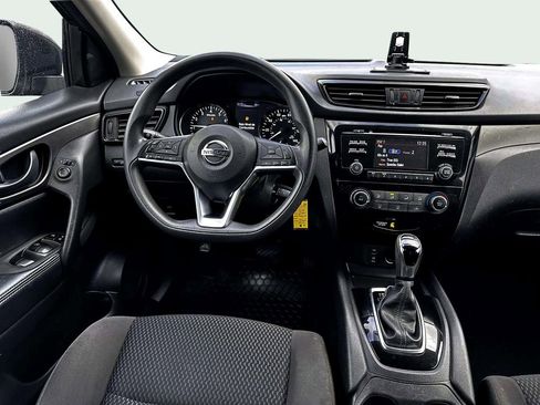 Used 2018 Nissan Rogue Sport S w/ S Appearance Package image 18