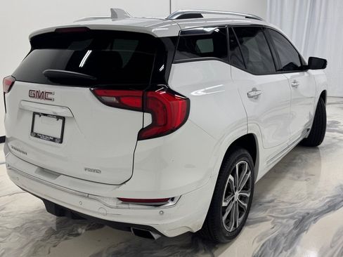 Used 2019 GMC Terrain Denali w/ Driver Alert Package II AWD/4WD image 8