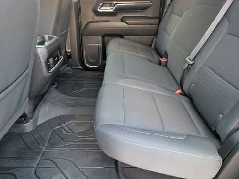 Used 2023 Chevrolet Silverado 1500 LT RWD image 16