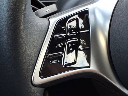Certified 2025 Mercedes-Benz C 300 Sedan image 9