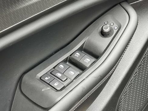 Used 2025 Jeep Grand Cherokee Laredo X AWD/4WD image 26