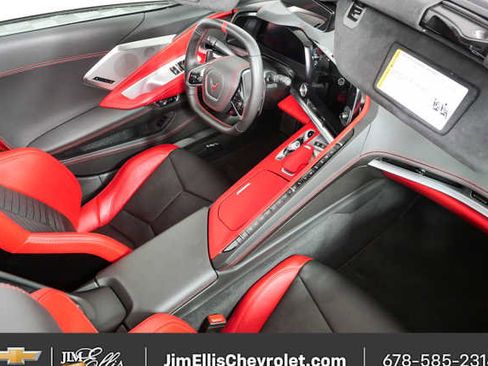 Used 2021 Chevrolet Corvette Stingray Premium Cpe w/ Z51 Performance Package RWD image 27