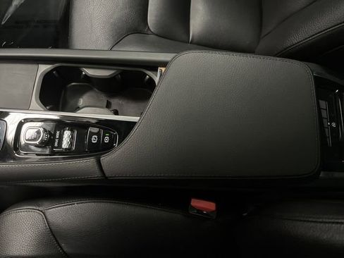 Used 2021 Volvo XC90 T8 Inscription Expression w/ Advanced Package image 21