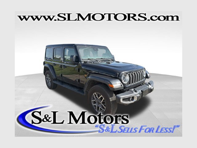 Used 2025 Jeep Wrangler Unlimited Sahara AWD/4WD image 1