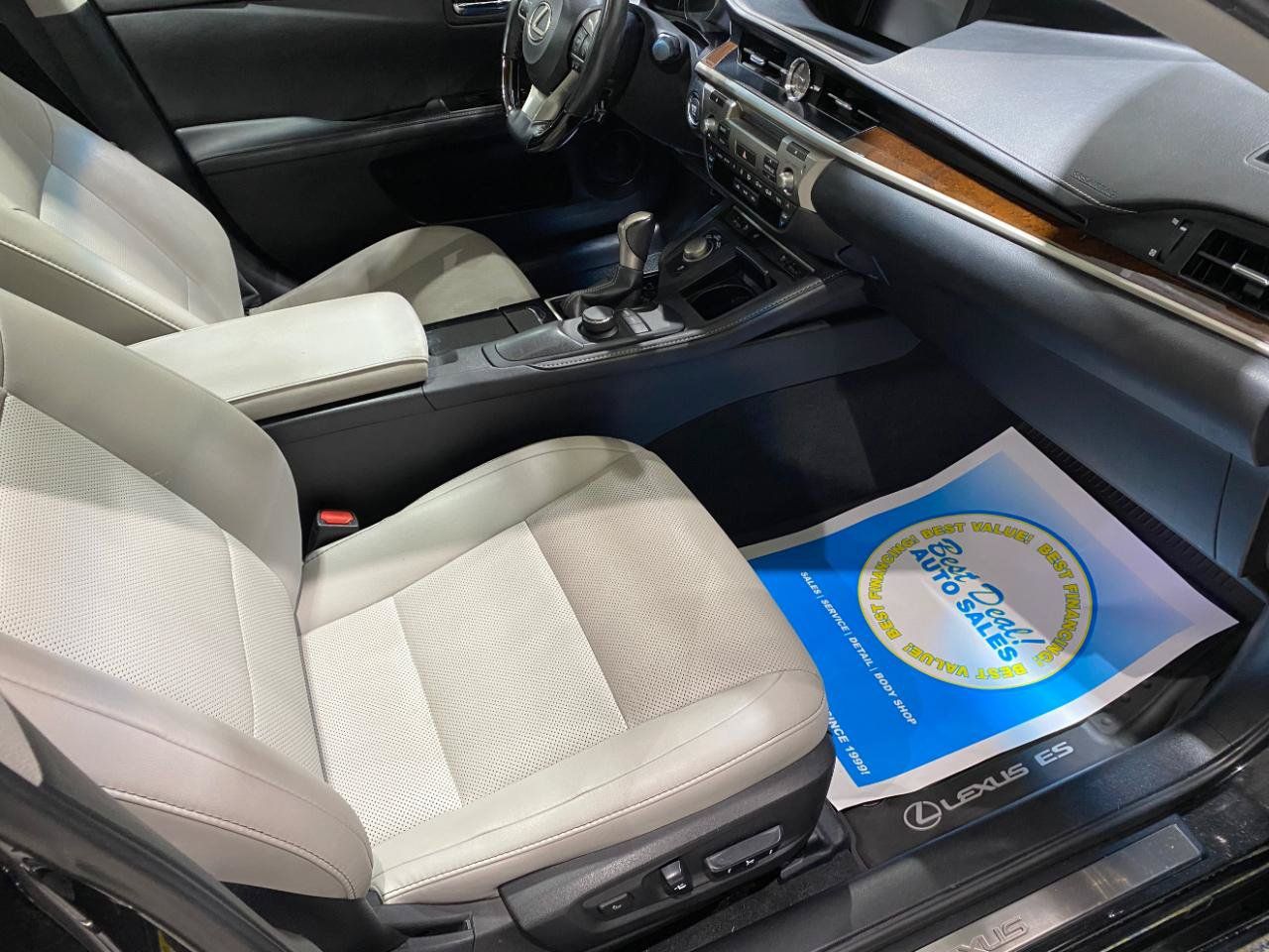 Used 2017 Lexus ES 350 w/ Premium Package FWD image 27
