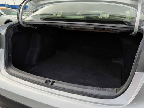 Used 2023 Toyota Corolla LE image 18