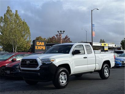 Used 2017 Toyota Tacoma 2WD Access Cab