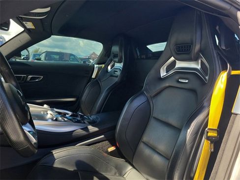 Used 2019 Mercedes-Benz AMG GT Roadster image 18