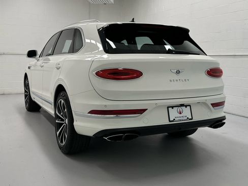 Used 2023 Bentley Bentayga AWD/4WD image 8