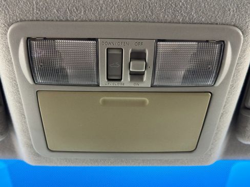 Used 2008 Nissan Frontier NISMO w/ Moonroof Pkg image 28