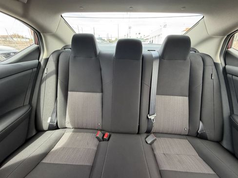 Used 2025 Nissan Sentra SV FWD image 36