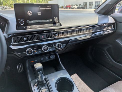 Used 2025 Honda Civic Sport image 22