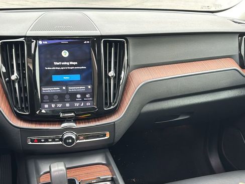 Certified 2023 Volvo XC60 B5 Plus w/ Climate Package AWD/4WD image 8