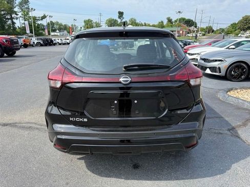 Used 2025 Nissan Kicks Play S FWD image 5