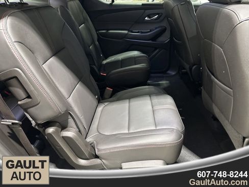 Used 2023 Chevrolet Traverse RS image 16