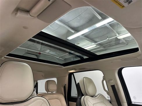 Used 2022 Lincoln Navigator L Black Label image 14