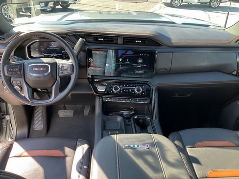 Used 2024 GMC Sierra 2500 AT4 w/ AT4 Premium Plus Package image 4