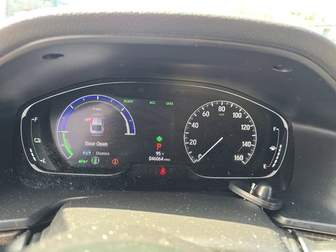 Used 2019 Honda Accord EX image 2