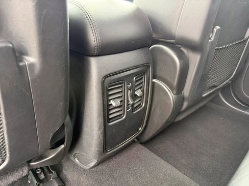 Used 2019 Dodge Durango GT w/ Blacktop Package AWD/4WD image 31