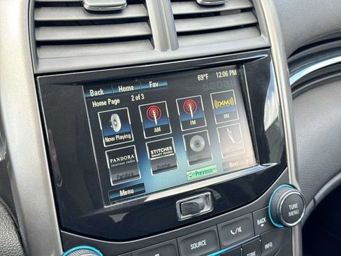 Used 2015 Chevrolet Malibu LT w/ Leather Package FWD image 29
