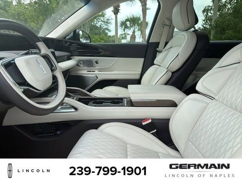 Used 2024 Lincoln Nautilus Black Label w/ Jet Appearance Package (87T) AWD/4WD image 12