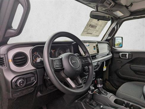 New 2025 Jeep Gladiator Sport image 18