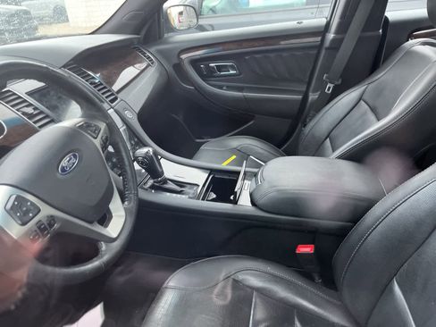 Used 2019 Ford Taurus Limited image 29