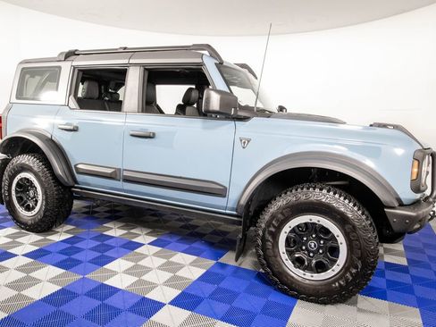 Used 2023 Ford Bronco 4-Door w/ Sasquatch Package AWD/4WD image 3