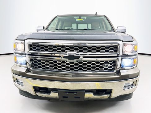 Used 2015 Chevrolet Silverado 1500 LTZ image 2