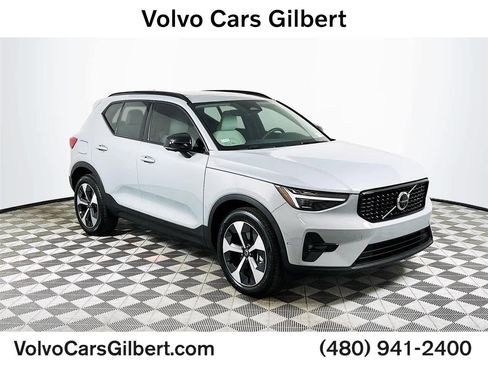 Used 2026 Volvo XC40 B5 Plus w/ Protection Package Premier AWD/4WD image 1