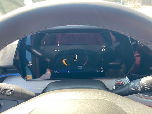 New 2025 Chevrolet Trax LT w/ LT Convenience Package image 4