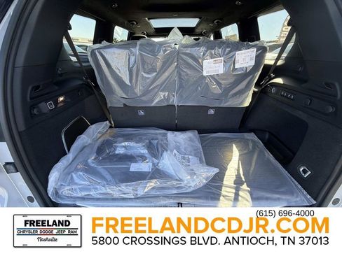 New 2025 Jeep Grand Cherokee L Summit image 13