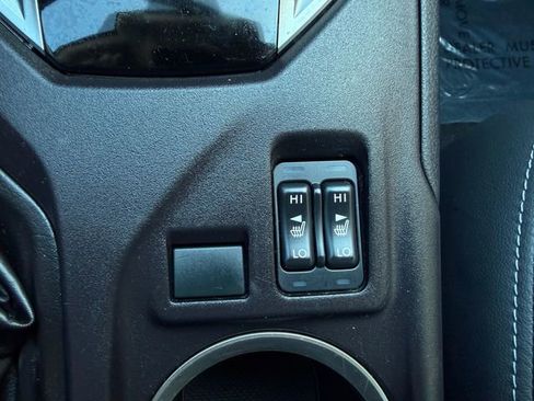 Used 2017 Subaru Impreza 2.0i Limited image 12