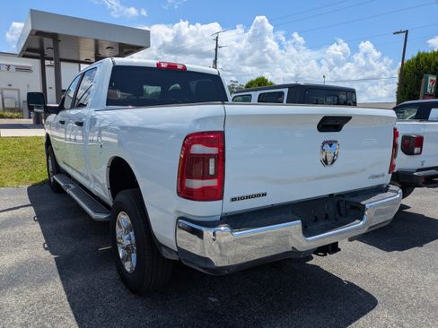 Used 2024 RAM 2500 Big Horn w/ Protection Group AWD/4WD image 5