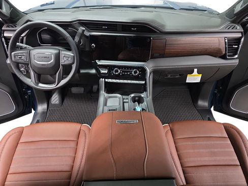 New 2026 GMC Sierra 2500 Denali Ultimate AWD/4WD image 9