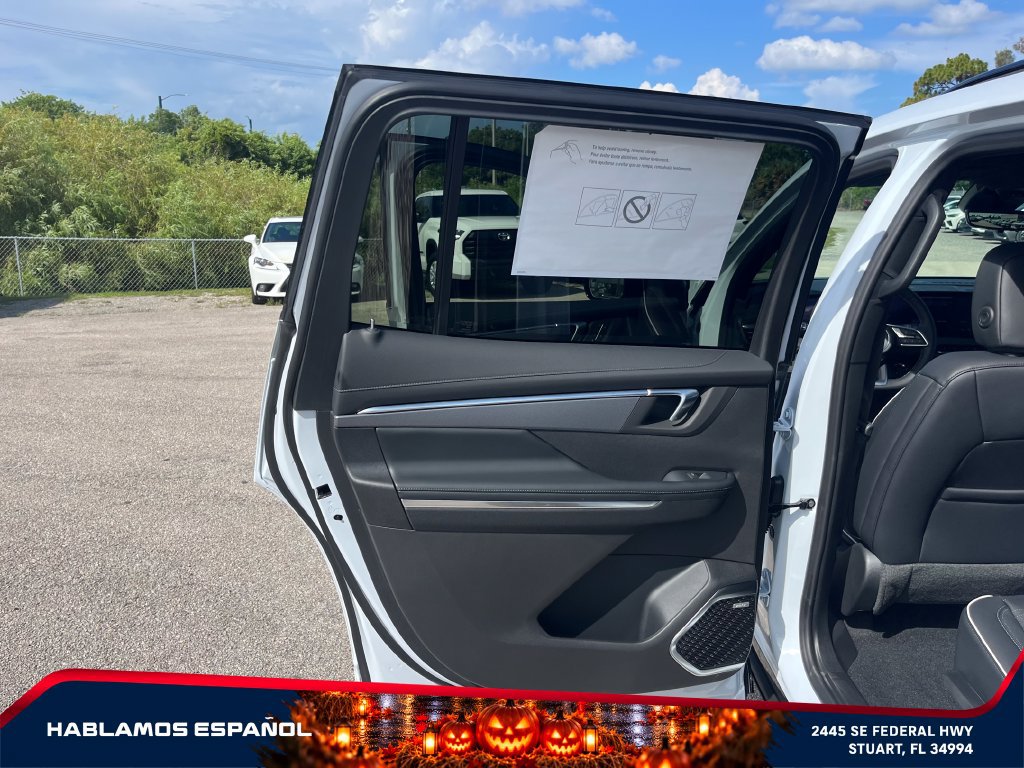 New 2026 Buick Enclave Sport Touring w/ Power Package FWD image 32