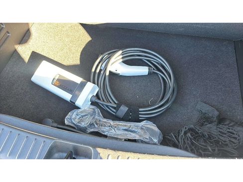 Used 2023 Chevrolet Bolt LT w/ Infotainment Package image 10