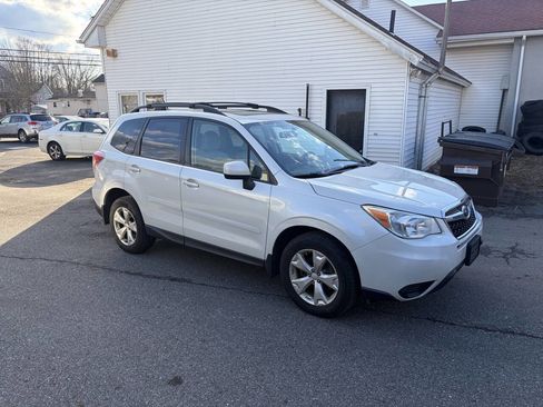 Used 2014 Subaru Forester 2.5i Premium w/ All-Weather Package image 4