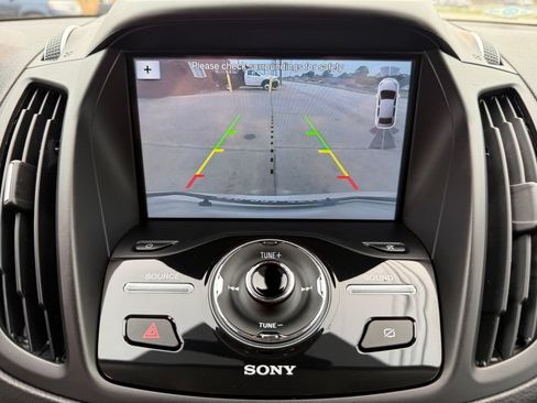Used 2019 Ford Escape Titanium AWD/4WD image 34