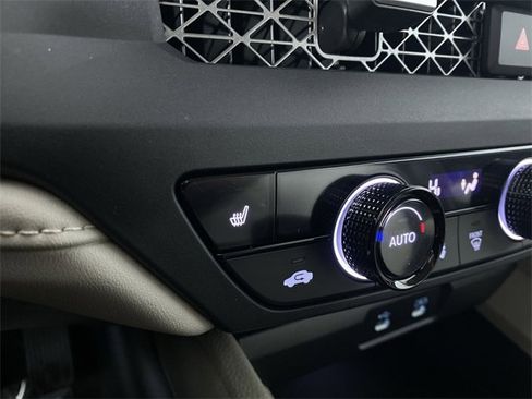 New 2025 Honda Accord SE image 7