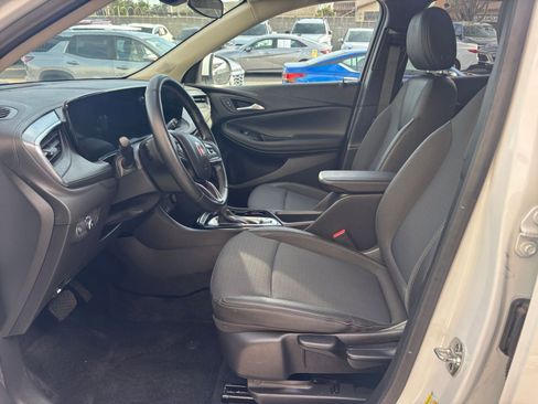 Used 2025 Buick Encore GX Preferred image 27