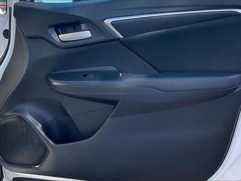 Used 2020 Honda Fit LX image 22