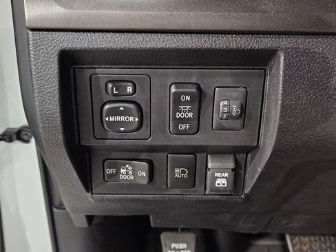 Used 2021 Toyota Tundra SR5 w/ SR5 Leather Package RWD image 25