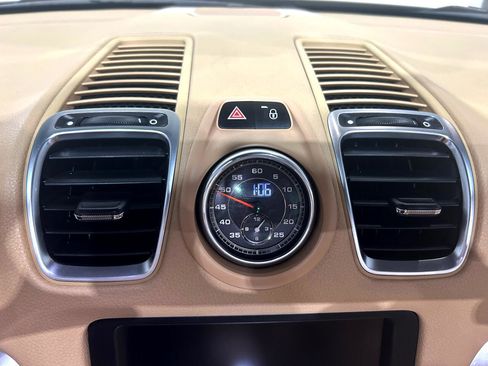 Used 2014 Porsche Boxster S image 23