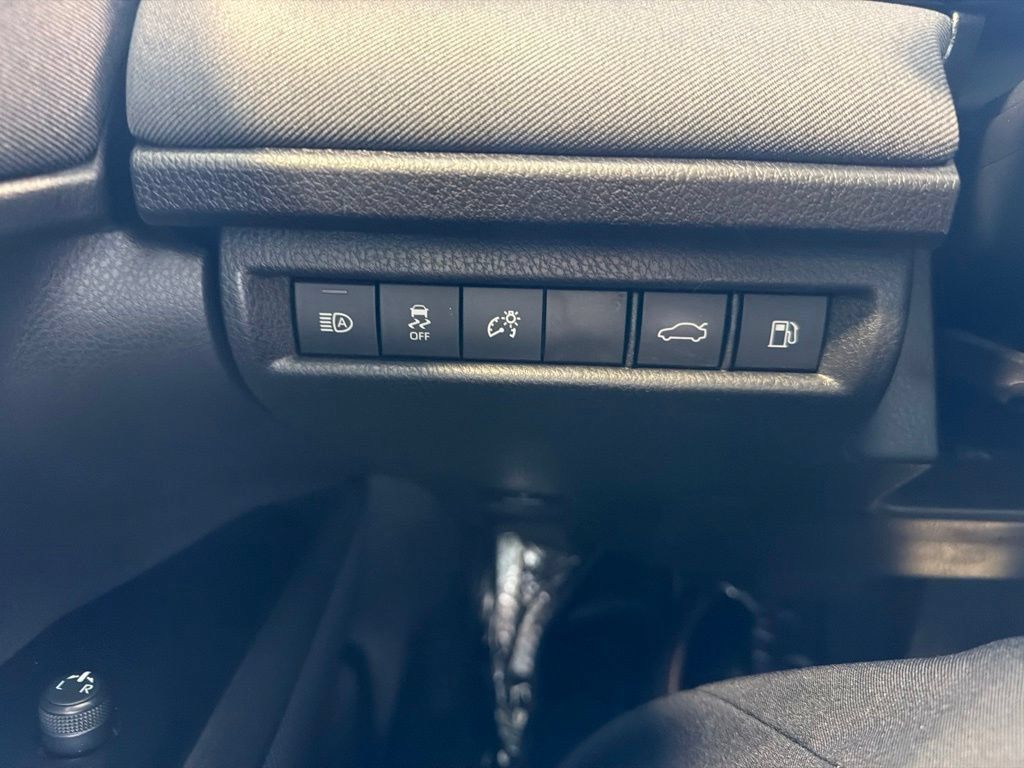 Certified 2025 Toyota Camry LE FWD image 21