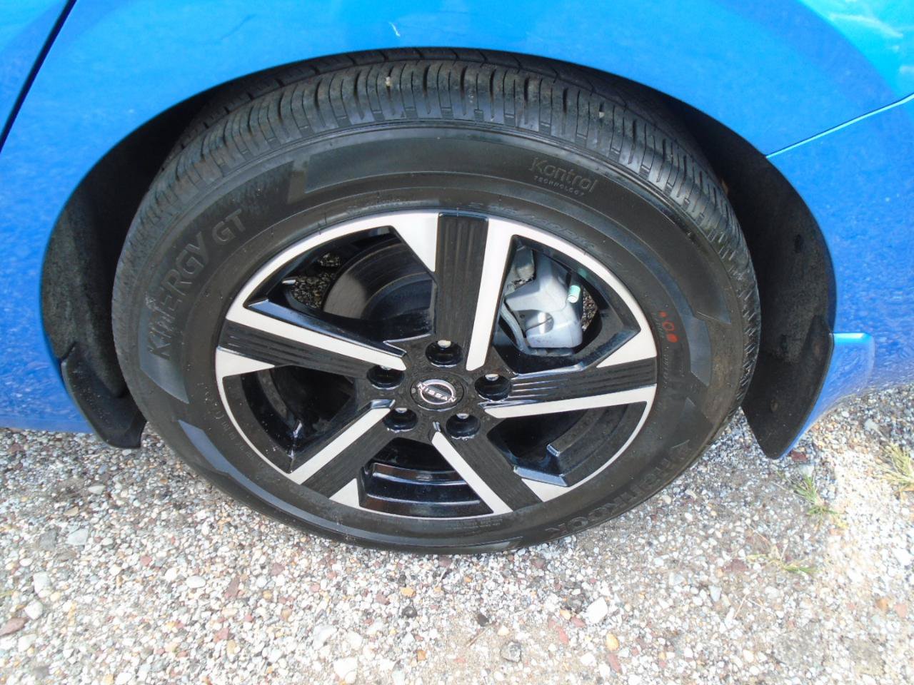 Used 2024 Nissan Sentra SV FWD image 21