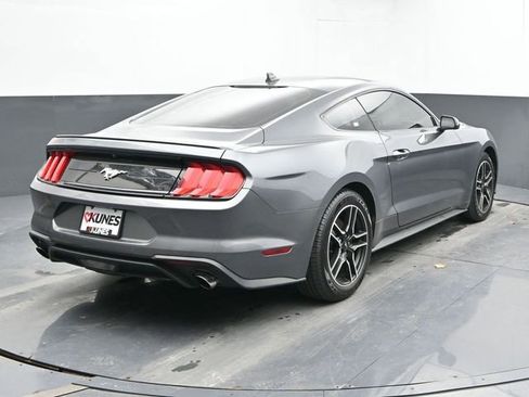 Used 2022 Ford Mustang Premium image 9
