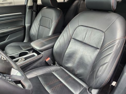 Certified 2023 Nissan Altima 2.5 SR w/ SR Premium Package FWD image 7
